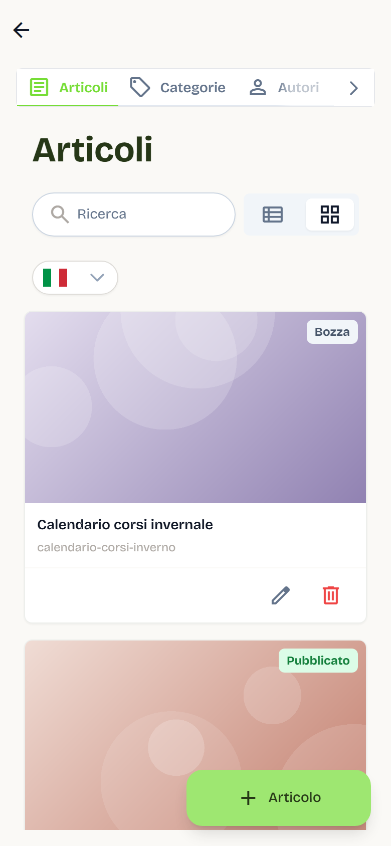 The Articles tab with articles shown as cards, each marked Bozza (Draft) or Pubblicato (Published).