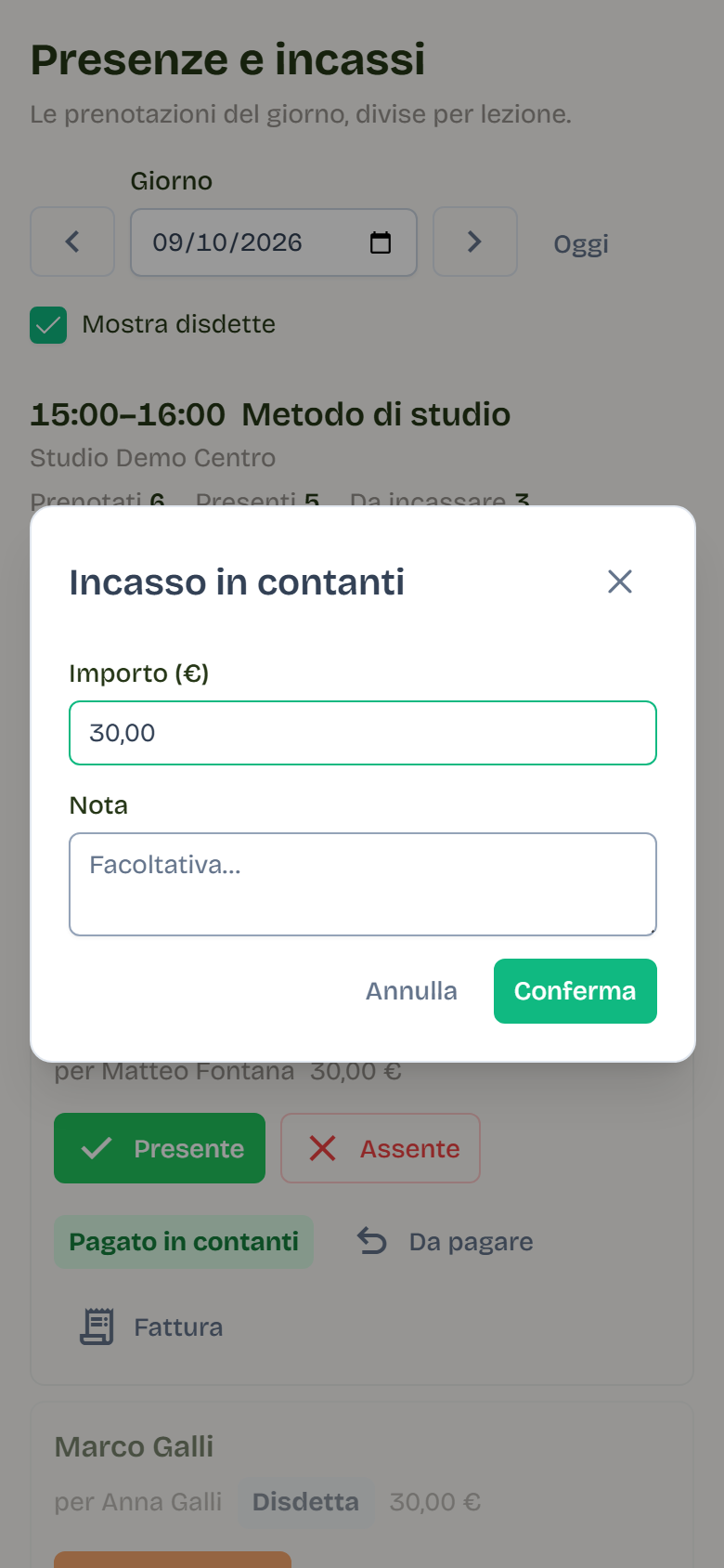 La finestra Incasso in contanti con i campi Importo e Nota e il pulsante Conferma.