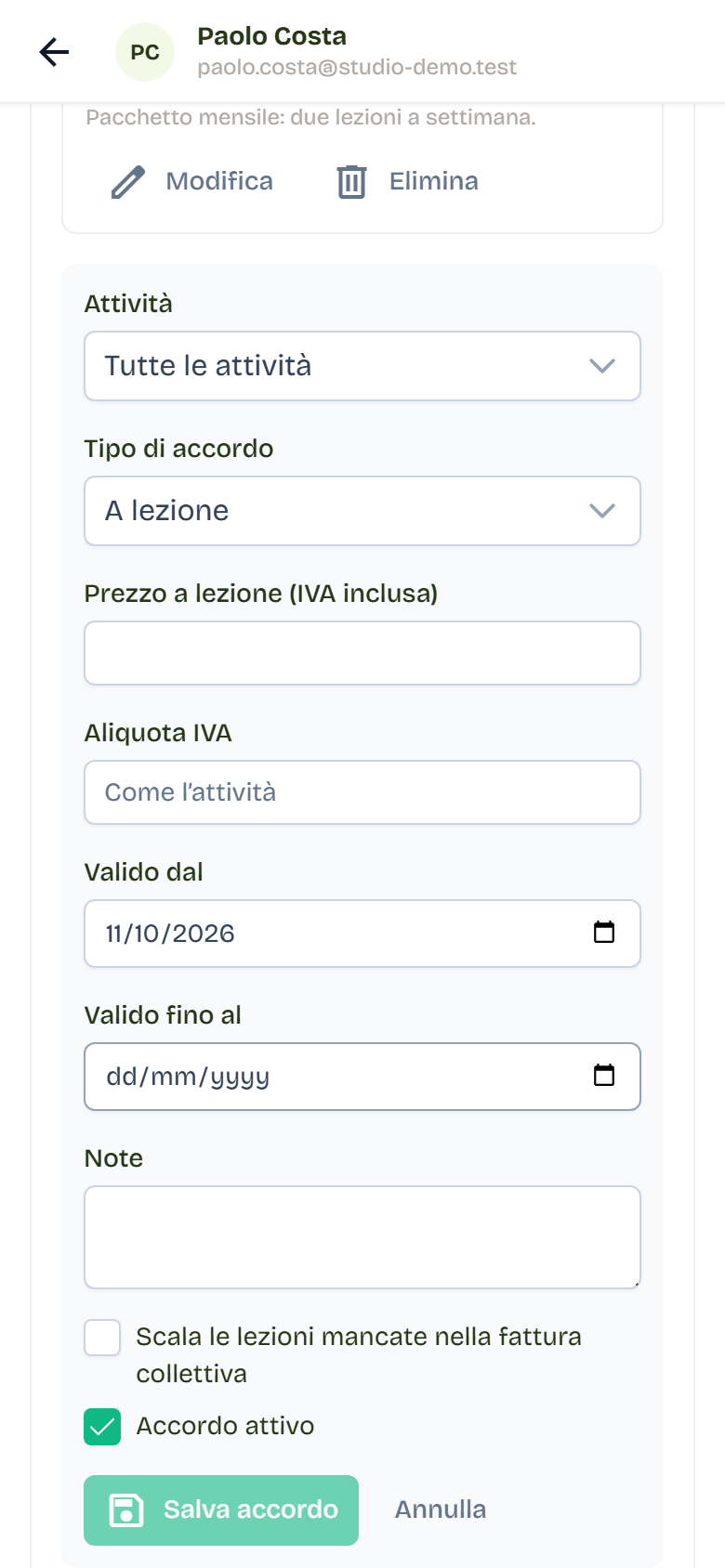Il modulo Nuovo accordo con attività, tipo di accordo, importo, IVA, date di validità e l'opzione per scalare le lezioni mancate.
