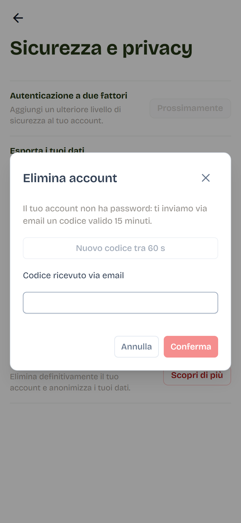 Finestra Elimina account con il pulsante Invia codice e il campo Codice ricevuto via email.